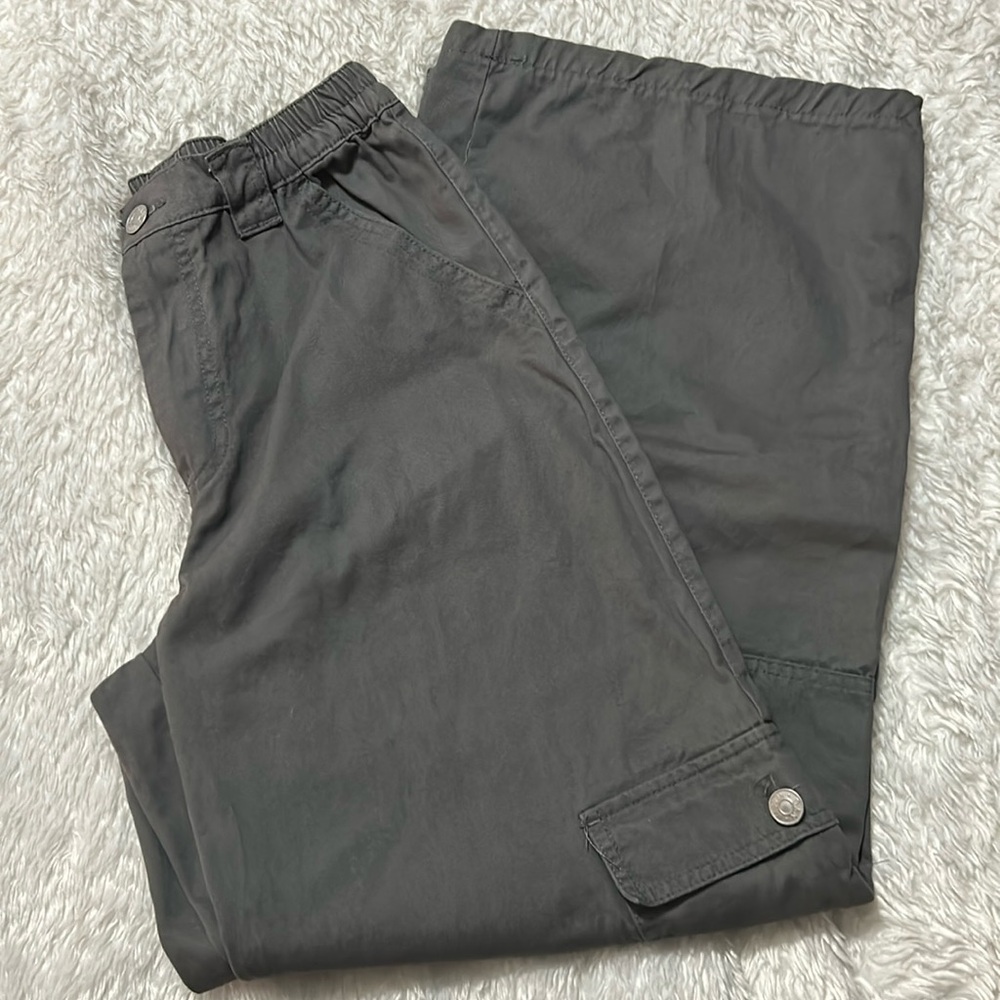 Madden NYC Women's Loose Fit Cargo Pants - Castle Rock Gray - Picture 4 of 6